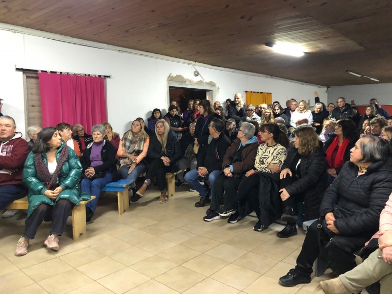 Masiva convocatoria de vecinos por los cortes de luz